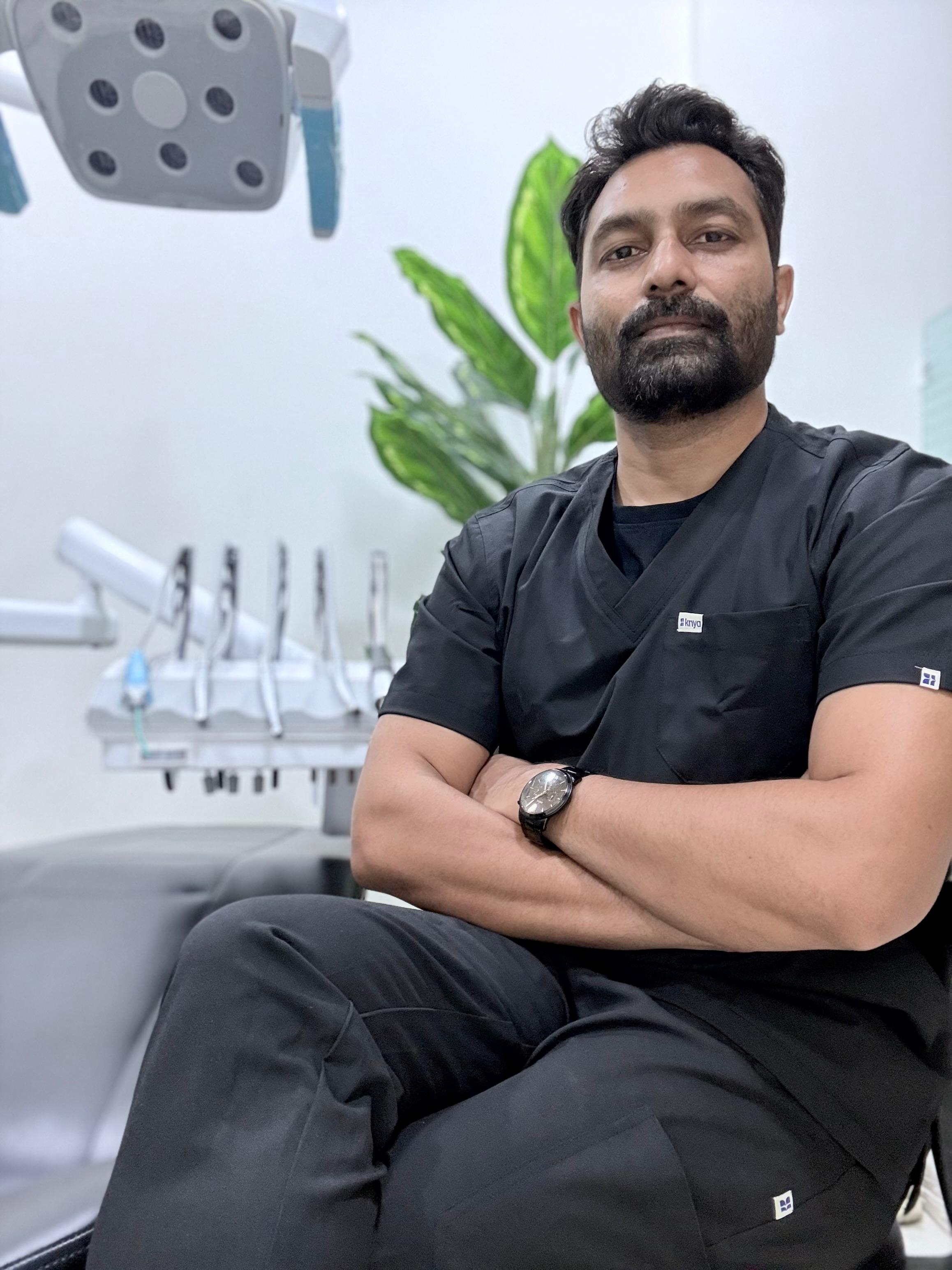 Dr. Uday Patel MDS Best Dentist Vapi